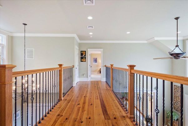 Interior, Pendant Lights, Recessed Lighting, Wood Texture Flooring