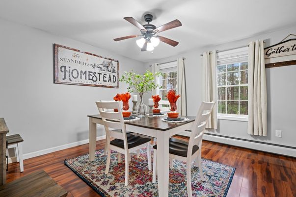 Dining room, Interior, Wood Texture Flooring