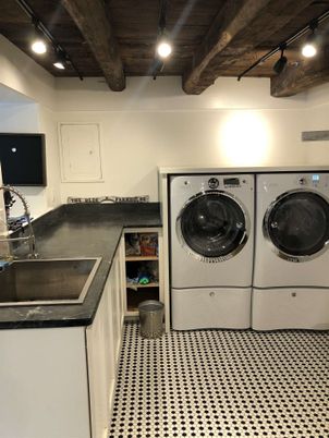 Interior, Washer, Wooden Beams, Wooden Ceilings