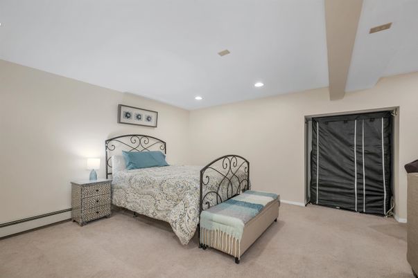 Bedroom, Interior, Recessed Lighting