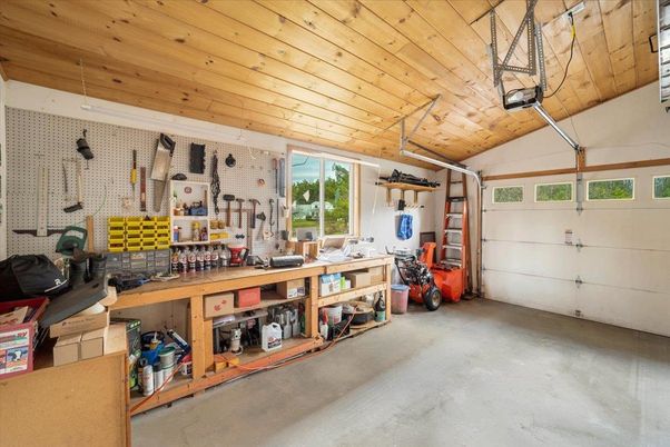 Garage, Interior, Wooden Ceilings