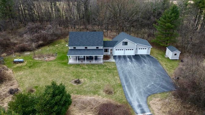Exterior, Drone