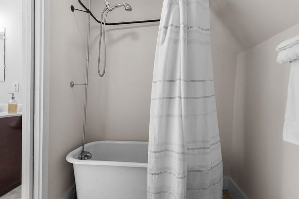 Bathroom, Free Standing Baths, Interior