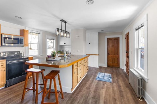 Interior, Kitchen, Pendant Lights, Recessed Lighting, Wood Texture Flooring