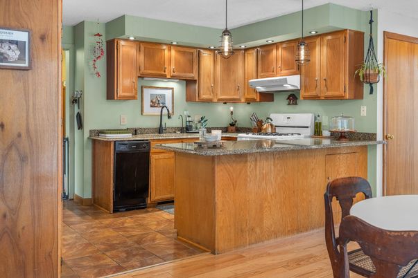 Interior, Kitchen, Pendant Lights, Wood Texture Flooring