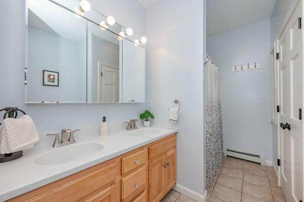 Bathroom, Dual Sink Vanities, Interior