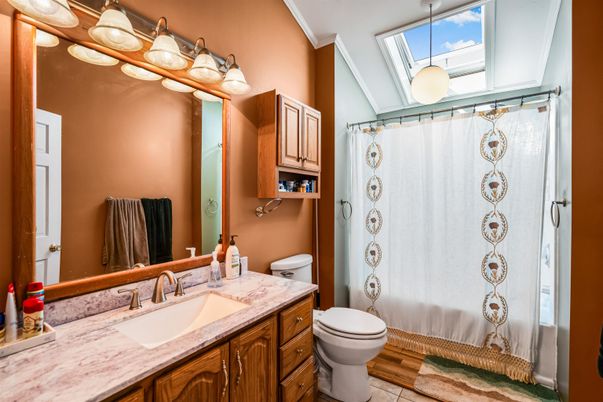 Bathroom, Interior, Pendant Lights, Wood Texture Flooring