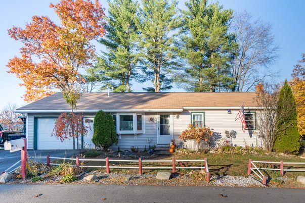 Attached, Exterior, Facade, Cape Cod