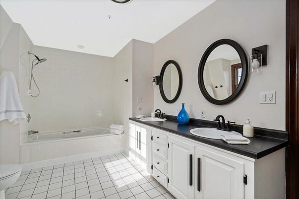 Bathroom, Dual Sink Vanities, Interior