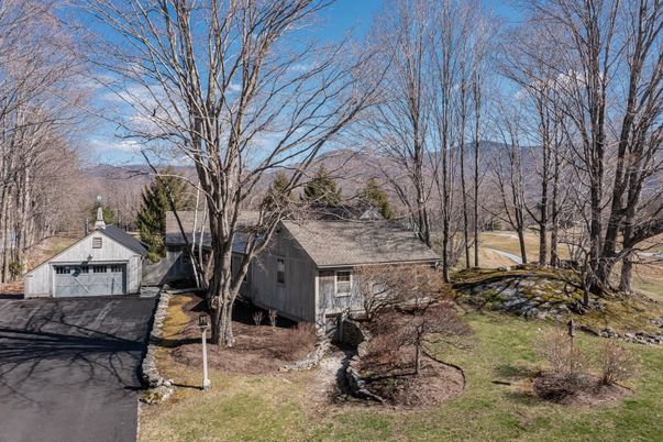 Detached Garage, Exterior