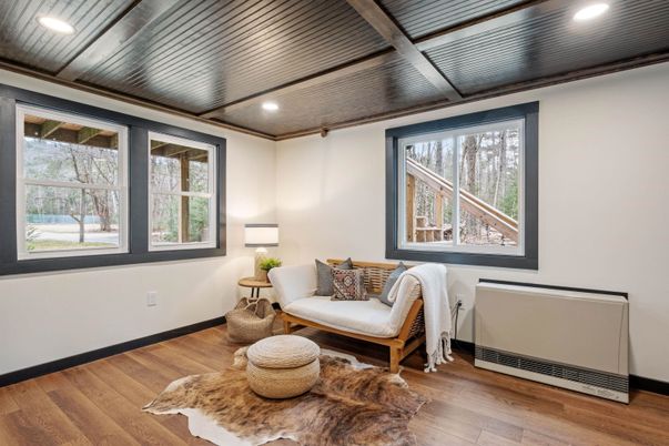 Interior, Living room, Recessed Lighting, Wood Texture Flooring