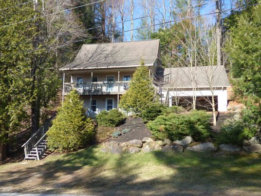 Backyard, Exterior, Facade, Cape Cod
