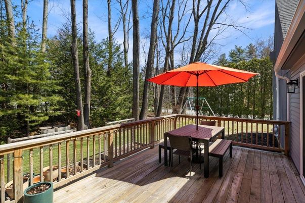 Exterior, Wood Texture Flooring