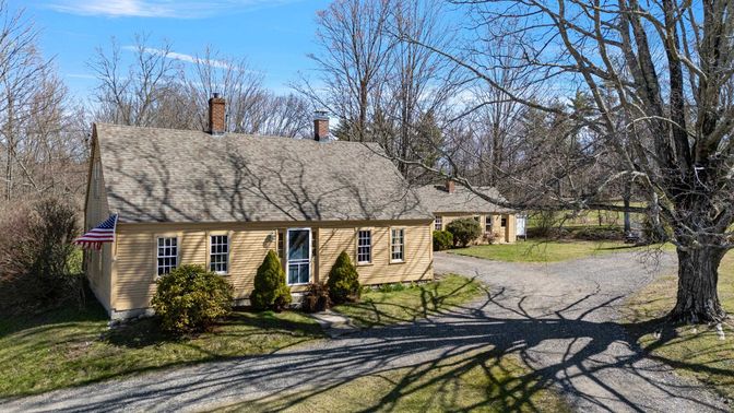 Backyard, Exterior, Facade, Cape Cod