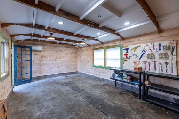 Empty room, Interior, Recessed Lighting, Wooden Beams, Wooden Walls