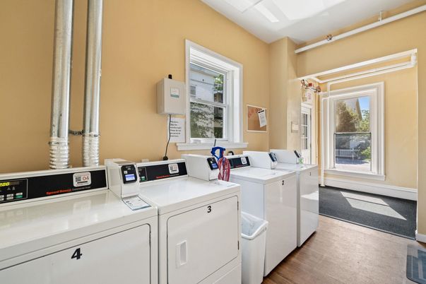 Interior, Washer, Wood Texture Flooring