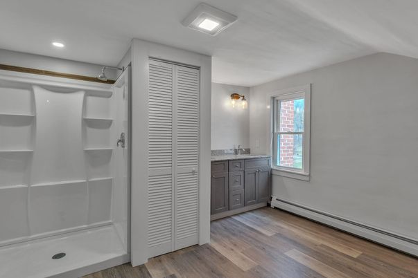Interior, Recessed Lighting, Walk-in Closets, Wood Texture Flooring