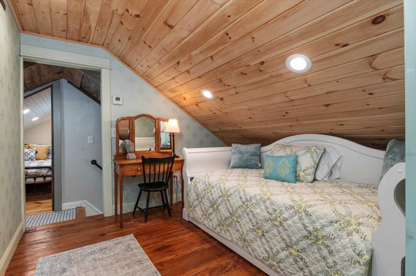 Bedroom, Interior, Recessed Lighting, Wooden Ceilings, Wood Texture Flooring
