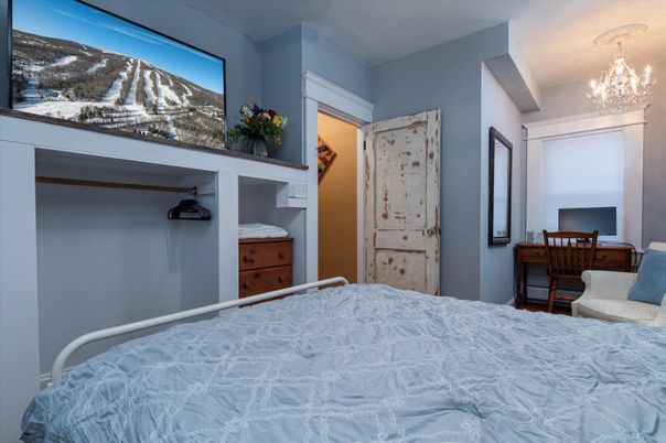 Bedroom, Chandelier, Interior