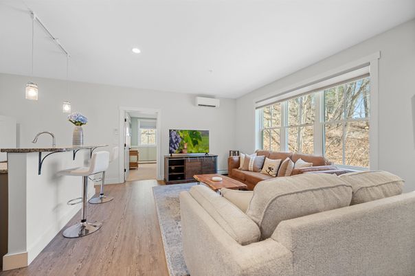 Interior, Living room, Pendant Lights, Recessed Lighting, Wood Texture Flooring