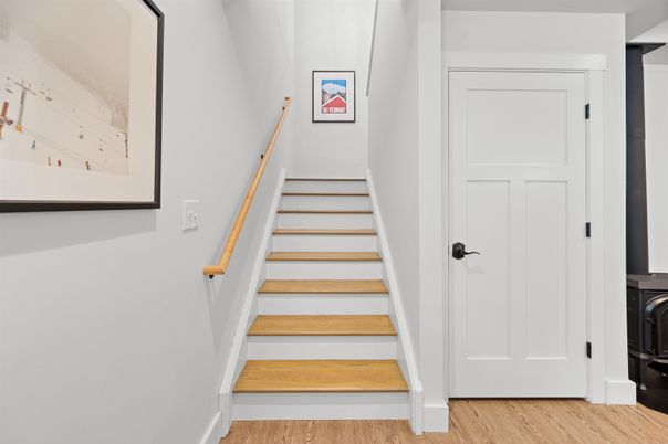 Interior, Washer, Wood Texture Flooring