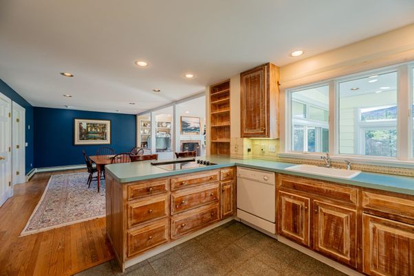 Dining room, Interior, Kitchen, Recessed Lighting, Wood Texture Flooring