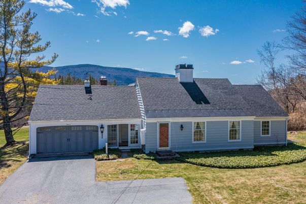 Attached, Exterior, Facade, Cape Cod