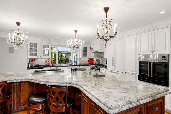 Chandelier, Interior, Kitchen, Recessed Lighting, Stainless Steel Appliances