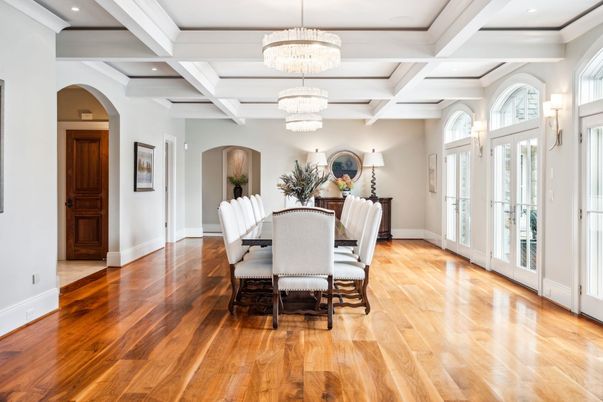 Chandelier, Dining room, Interior, Recessed Lighting, Wood Texture Flooring