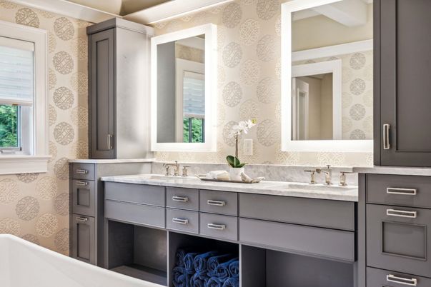 Bathroom, Dual Sink Vanities, Interior