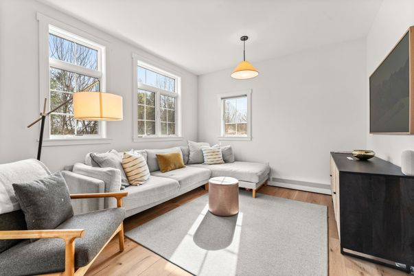 Interior, Living room, Pendant Lights, Wood Texture Flooring