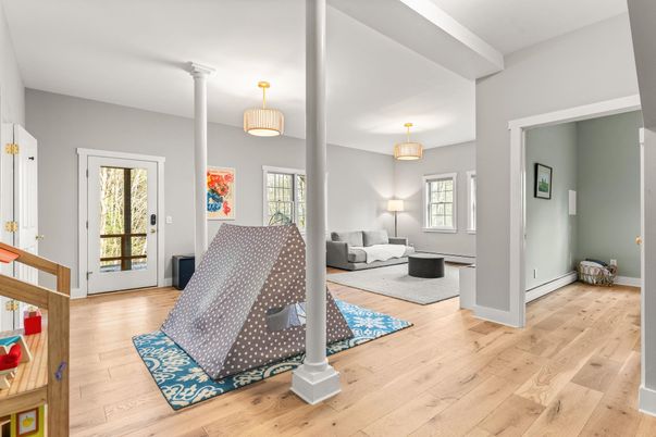 Interior, Living room, Pendant Lights, Wood Texture Flooring