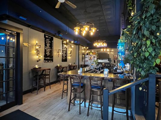 Interior, Pendant Lights, Wood Texture Flooring