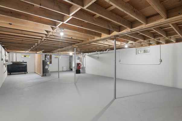 Interior, Washer, Wooden Beams, Wooden Ceilings