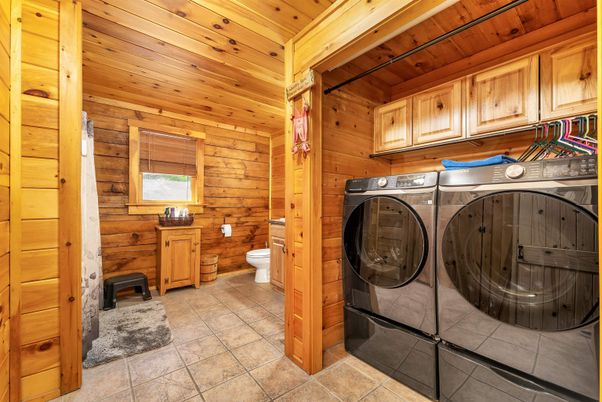Interior, Washer, Wooden Ceilings, Wooden Walls