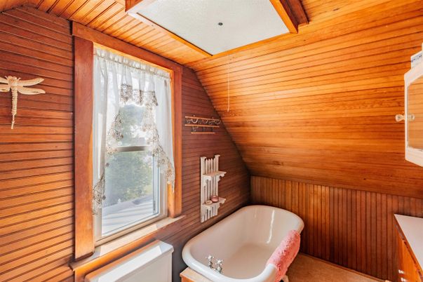 Bathroom, Free Standing Baths, Interior, Wooden Ceilings, Wooden Walls