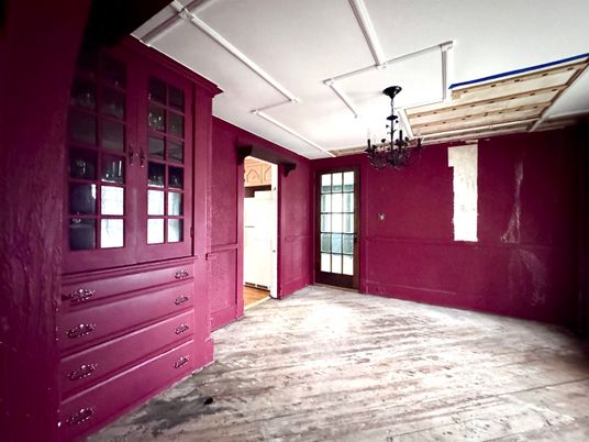 Chandelier, Empty room, Interior