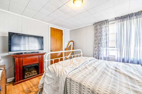 Bedroom, Fireplace, Interior, Wood Texture Flooring