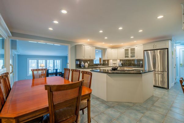 Dining room, Interior, Kitchen, Recessed Lighting, Stainless Steel Appliances