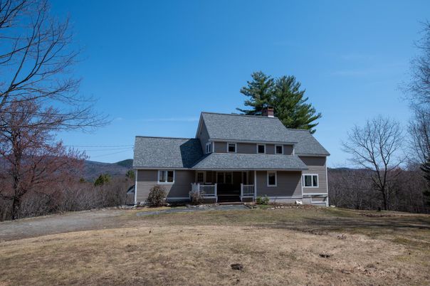 Backyard, Exterior, Facade, Cape Cod