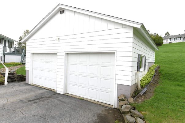 Detached Garage, Exterior