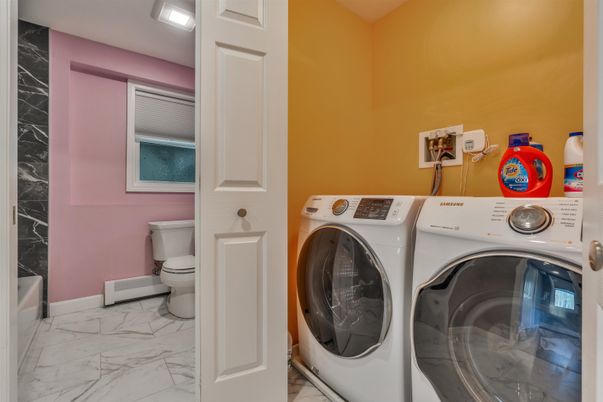 Interior, Marble, Utility Closets, Washer