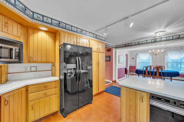 Chandelier, Dining room, Interior, Kitchen