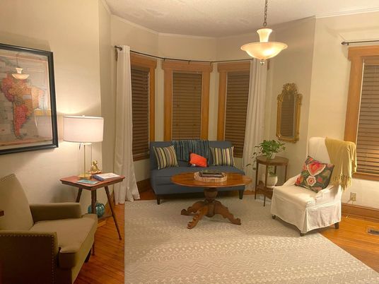 Interior, Pendant Lights, Wood Texture Flooring