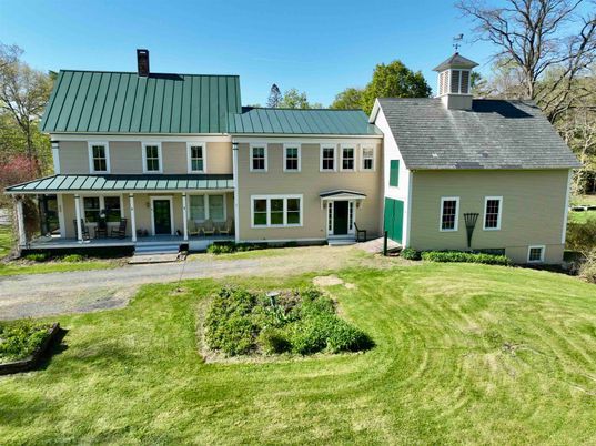 Backyard, Exterior, Facade, Farmhouse