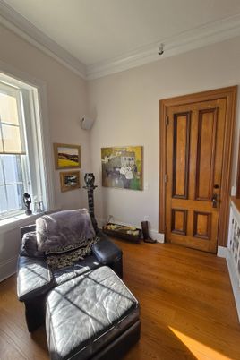 Fitness Equipment, Interior, Living room, Wood Texture Flooring