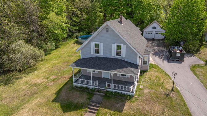 Backyard, Detached Garage, Exterior