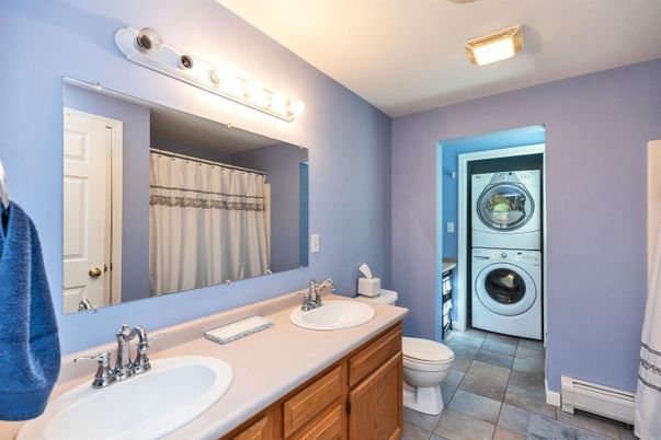 Bathroom, Dual Sink Vanities, Interior, Washer