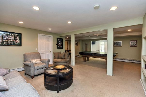 Billiard Table, Game Room, Interior, Living room, Recessed Lighting