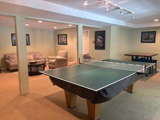 Game Room, Interior, Recessed Lighting
